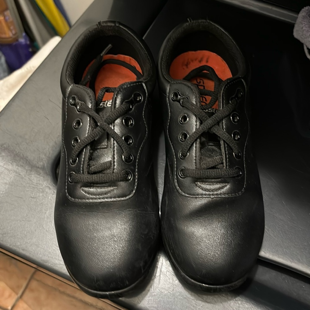 Band shoes for either men/women unisex. These band shoes were used a few times.